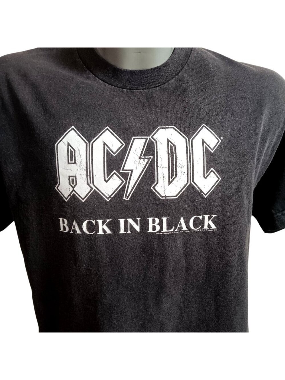 AC/DC Back In Black Large Vtg Y2K T-shirt Graphic 2004 Alstyle Crackle Fade